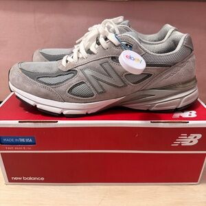 New balance 990v4 size 11